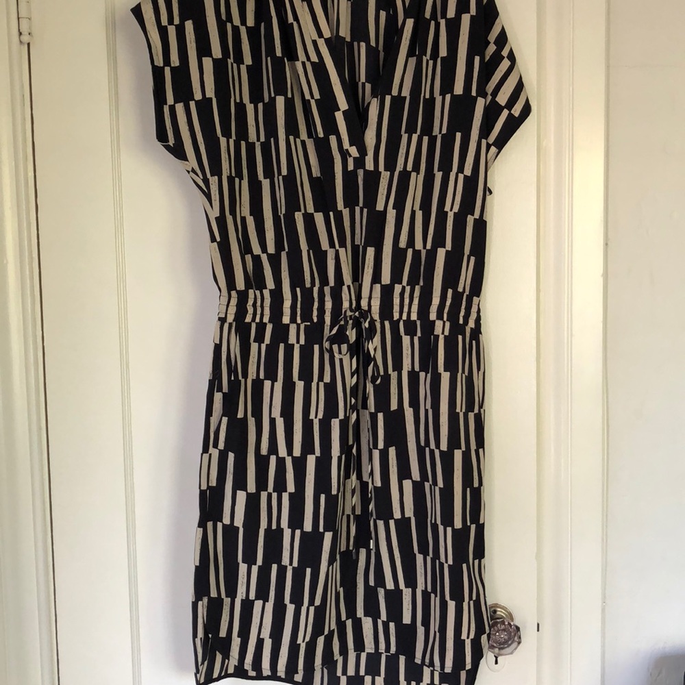 Vince Women’s Dress Size Medium